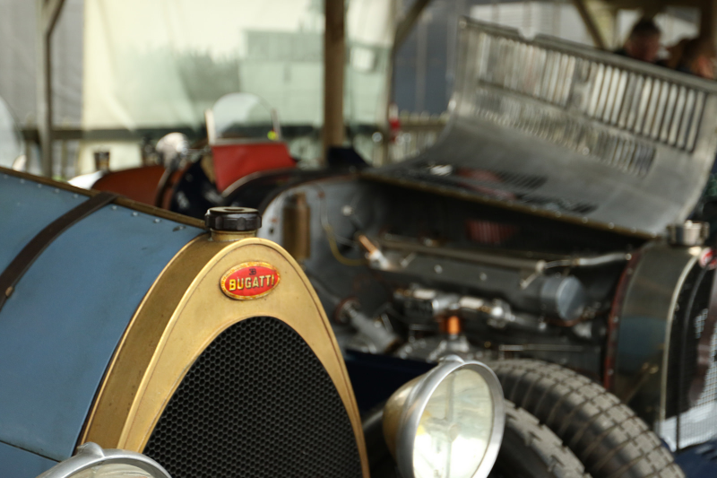 Illustration for article titled So Much Vintage Racing Magic At The Goodwood Revival Paddock